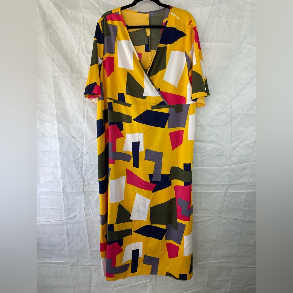 Short sleeve patterned maxi dress